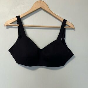 Lululemon Black Full-Coverage Bra Intimates 36C